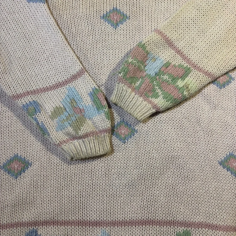 VTG Karen Scott Hand Knits Floral Diamond Pattern Sweater‎ Beige M**